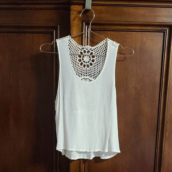 Garage Tops - Garage XS White Crocheted Tank Top